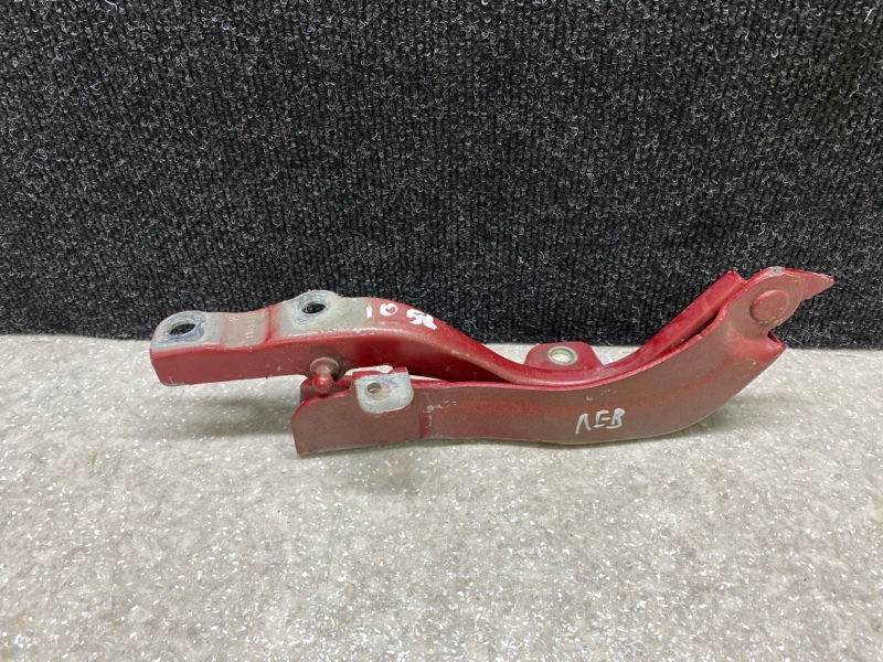 Запчасть петля капота левая HYUNDAI SANTA FE (DM) 12-18 2017 2.4 G4KJ 79110-4Z000 Б/У Петля капота левая HYUNDAI SANTA FE (DM) 12-18 2017 2.4 G4KJ 79110-4Z000 Б/У