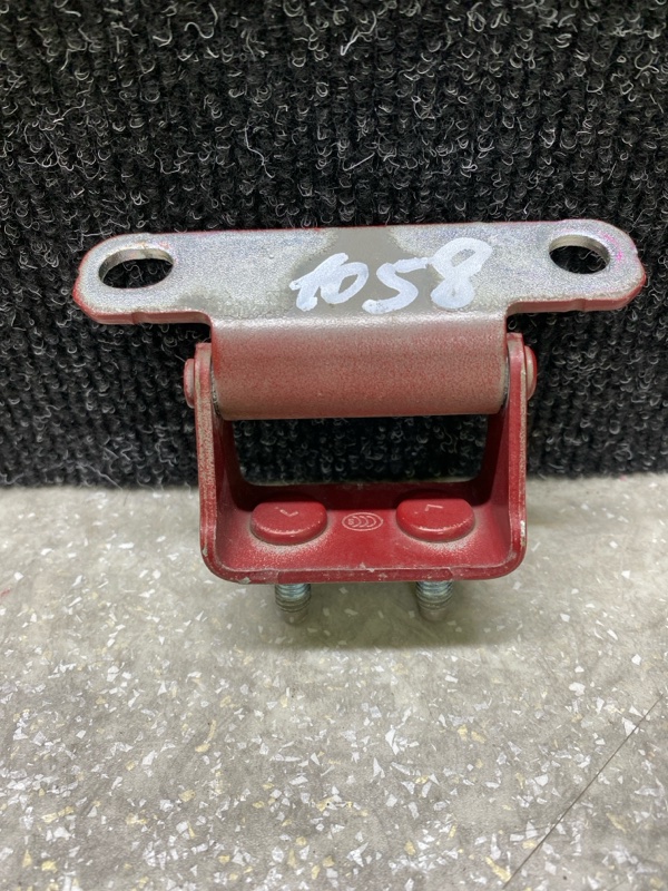 Петля крышки багажника HYUNDAI SANTA FE (DM) 12-18 2017 2.4 G4KJ 79710-2W000 Б/У