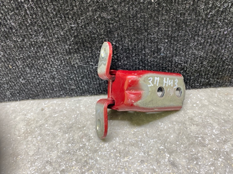 Петля двери нижняя задняя правая HYUNDAI SANTA FE (DM) 12-18 2017 2.4 G4KJ 79360-2B000 Б/У