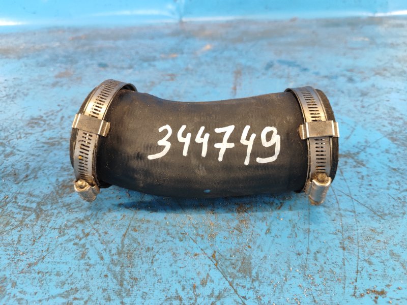 Запчасть патрубок интеркулера FORD MUSTANG 15- 2.3 C23HD0D GR3C-6C646-FA Б/У Патрубок интеркулера FORD MUSTANG 15- 2.3 C23HD0D GR3C-6C646-FA Б/У