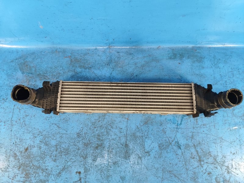 Радиатор интеркулера C-CLASS W204 07-14 Радиатор интеркулера C-CLASS W204 07-14