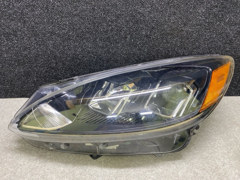 Фара левая FORD ESCAPE 19 - 2020 C15FDOS LJ6Z-13008-D Б/У