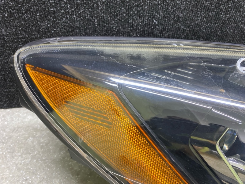 Фара правая FORD ESCAPE 19 - C15FDOS