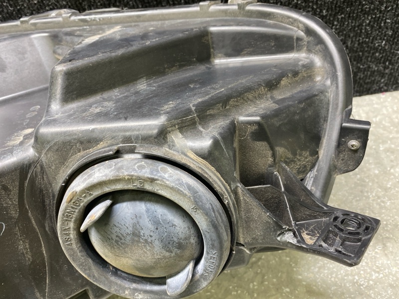 Фара правая ESCAPE 19 - 2020 C15FDOS