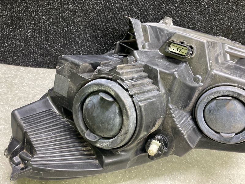 Фара правая ESCAPE 19 - 2020 C15FDOS