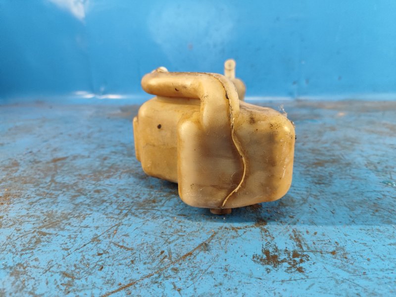 Бачок расширительный GRAND CARAVAN 08- 2014 3.6 ERB Бачок расширительный GRAND CARAVAN 08- 2014 3.6 ERB