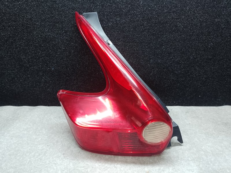 Запчасть фонарь наружный левый NISSAN JUKE 10-19 2011 1.6 MR16DDT 26555-1KM0A Б/У Фонарь наружный левый NISSAN JUKE 10-19 2011 1.6 MR16DDT 26555-1KM0A Б/У