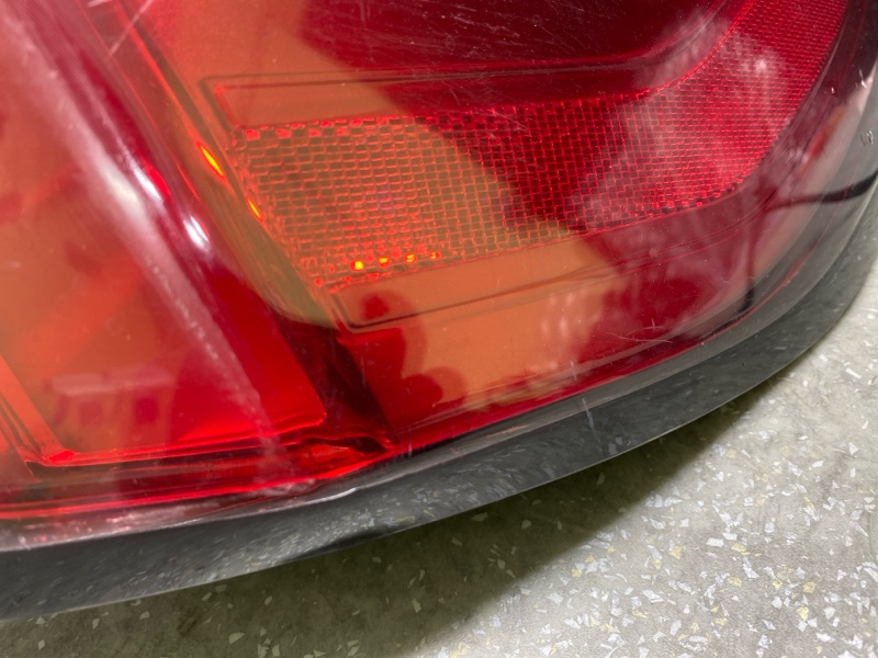 Фонарь наружный правый ESCAPE 19 - 2020 C15FDOS