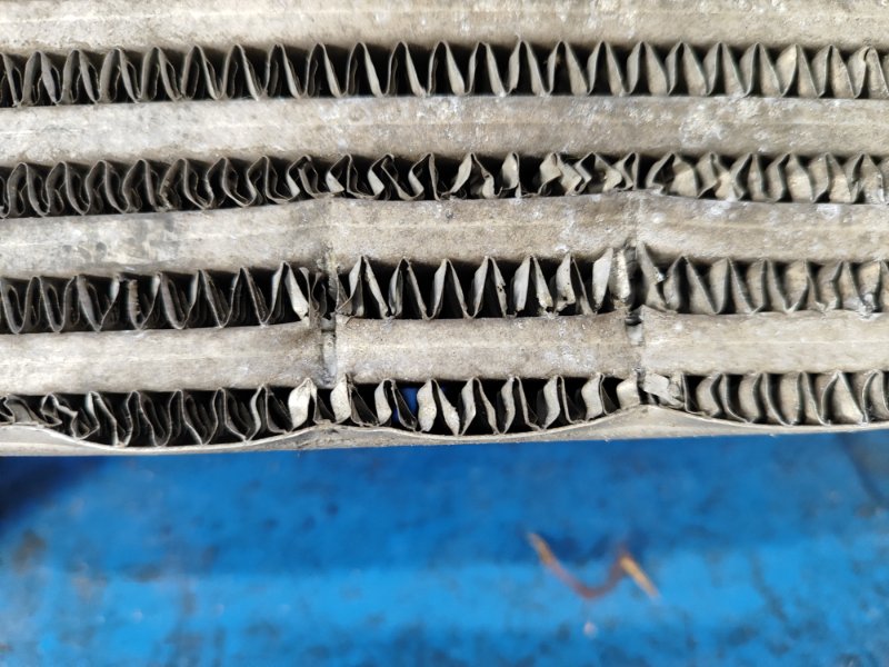 Радиатор интеркулера FUSION 14- 2.7 twin turbo Радиатор интеркулера FUSION 14- 2.7 twin turbo