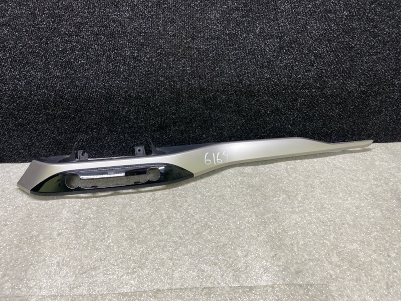 Запчасть накладка торпедо FORD ESCAPE 19 - 2020 C15FDOS LJ6Z-7813562-CB Б/У Накладка торпедо FORD ESCAPE 19 - 2020 C15FDOS LJ6Z-7813562-CB Б/У