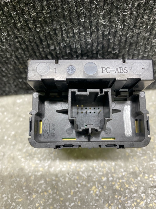 Кнопка ESCAPE 19 - 2020 C15FDOS