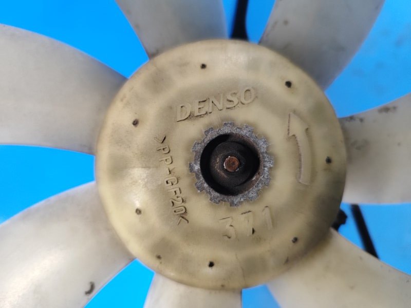 Диффузор вентилятора основного радиатора CAMRY 20 96-02