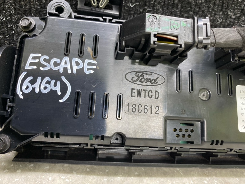 Блок управления печкой ESCAPE 19 - 2020 C15FDOS