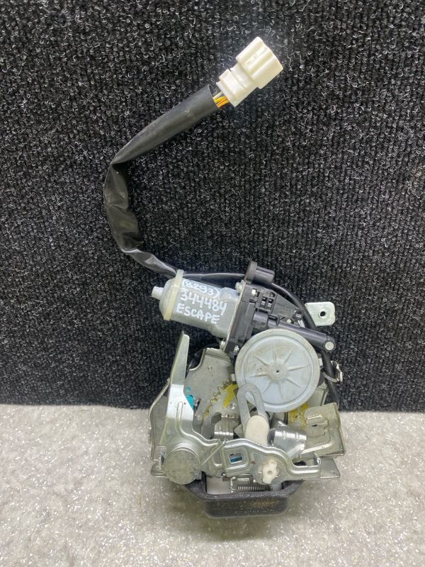 Замок крышки багажника FORD ESCAPE 12-19 2014 T20HDTX EJ5Z-7843150-A Б/У