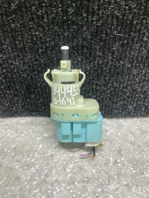 Датчик положения педали тормоза FORD ESCAPE 19 - 2020 C15FDOS GL3Z-13480-A Б/У