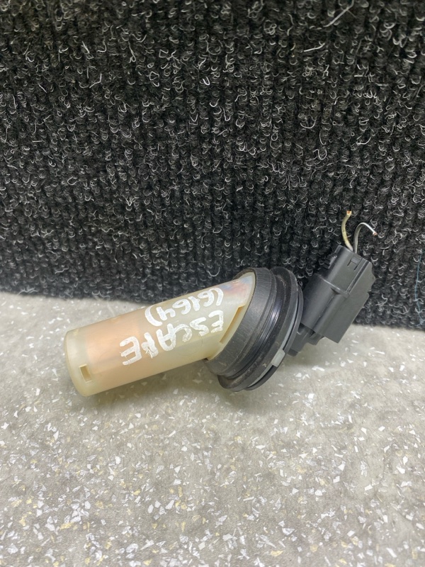 Датчик уровня бачка омывателя ESCAPE 19 - 2020 C15FDOS Датчик уровня бачка омывателя ESCAPE 19 - 2020 C15FDOS