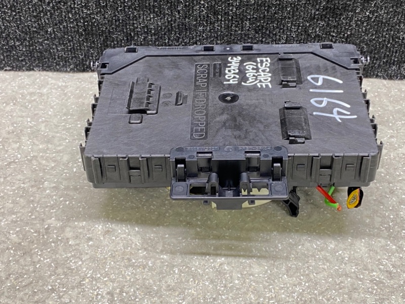 Блок предохранителей салон ESCAPE 19 - 2020 C15FDOS