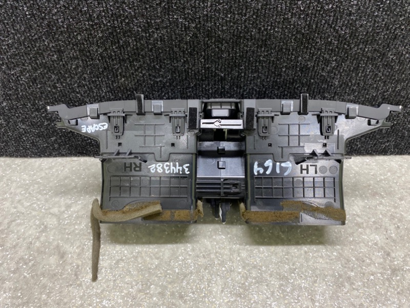 Дефлектор воздушный ESCAPE 19 - 2020 C15FDOS