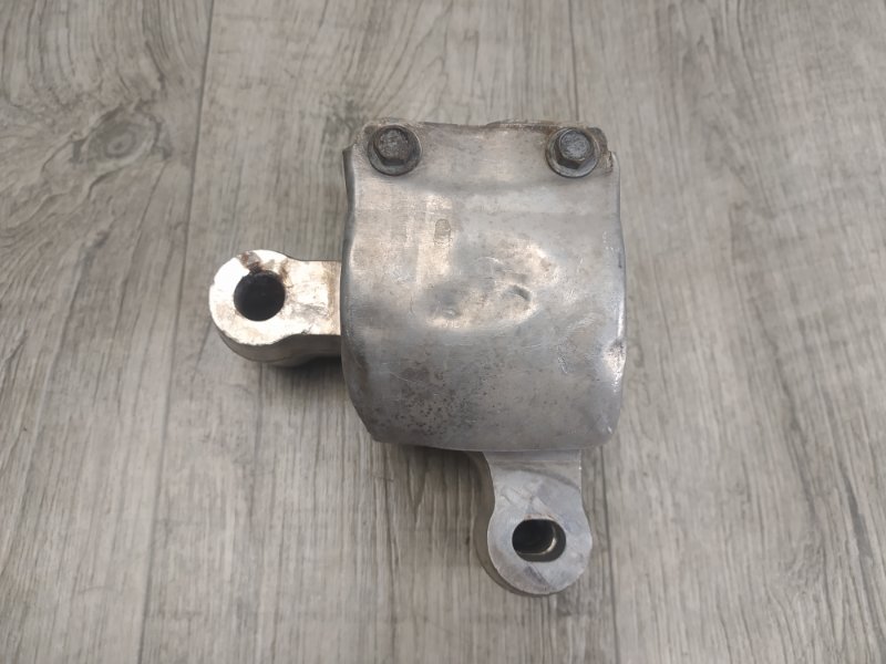 Рычаг передней подвески нижний правый G25/G35/G37/Q40 06-14 2008 Седан 3.5 VQ35HR