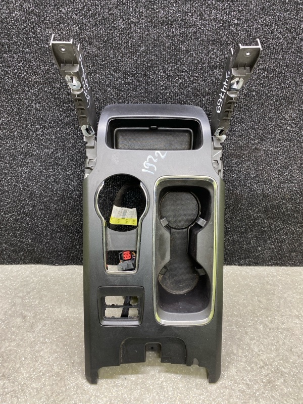 Консоль центральная FORD FUSION 14- 2019 C20EDEF HS7Z-54044D90-GC Б/У