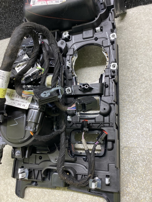 Консоль центральная FUSION 14- 2019 C20EDEF