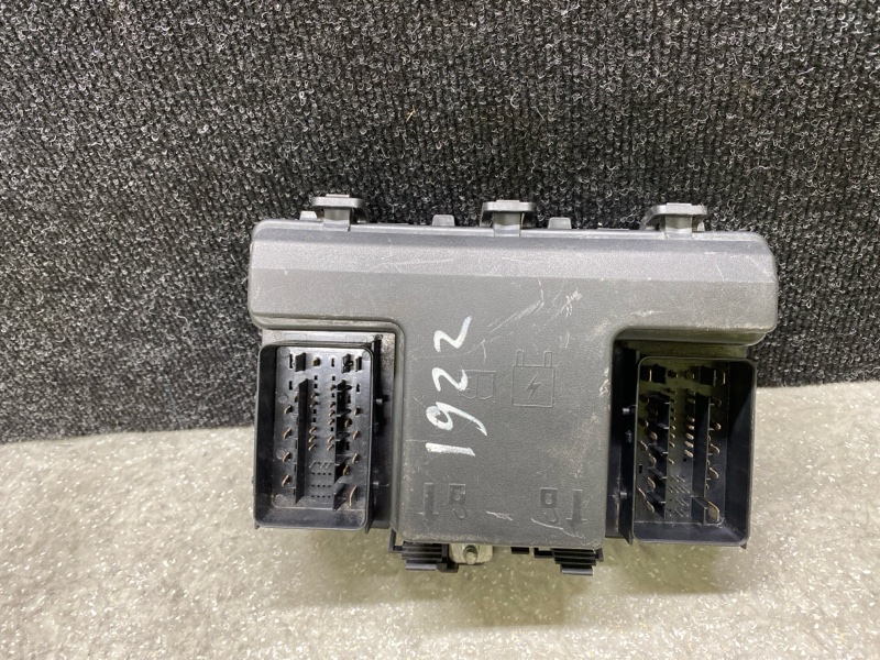 Блок предохранителей моторный отсек FORD FUSION 14- 2019 C20EDEF HG9Z-14A068-E Б/У