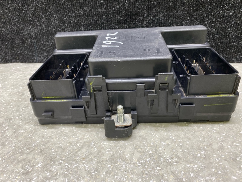 Блок предохранителей моторный отсек FORD FUSION 14- C20EDEF