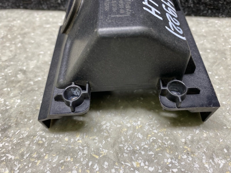 Кронштейн датчика слепых зон левый FORD FUSION 14- C20EDEF