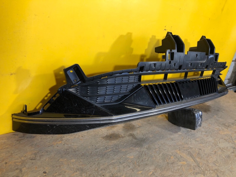 Бампер передний EV6 21-