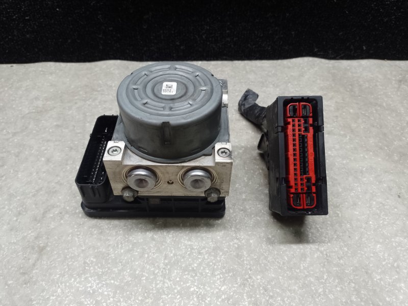 Блок ABS FORD FOCUS 10-18 C20HDTX 2.0L EcoBoost