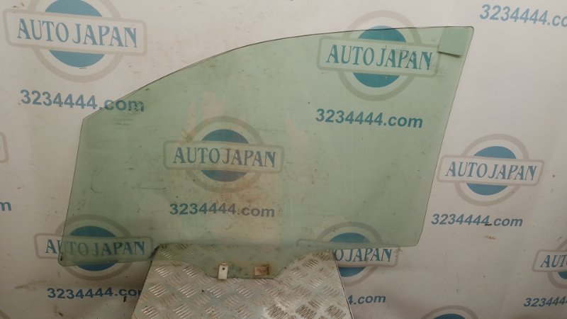 Стекло двери переднее правое PREMACY 98-03 Стекло двери переднее правое PREMACY 98-03