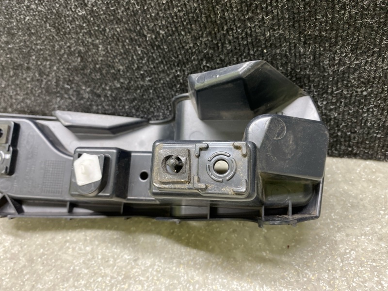 Кронштейн заднего бампера левый FUSION 14- 2019 C20EDEF