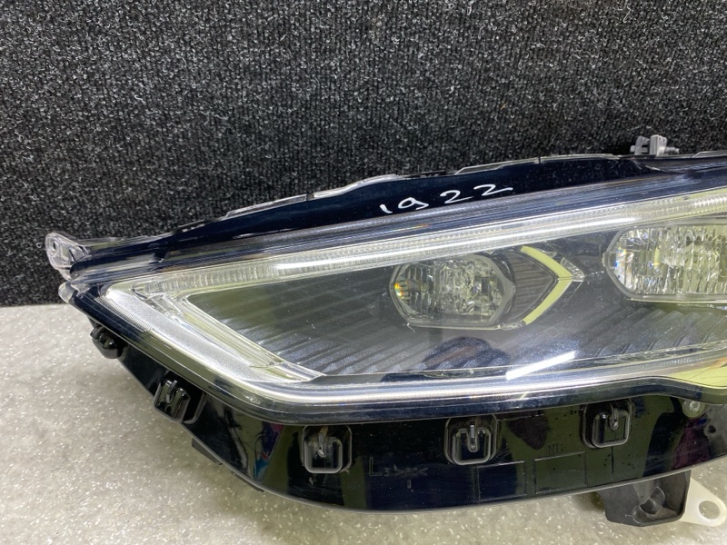 Фара левая FORD FUSION 14- C20EDEF