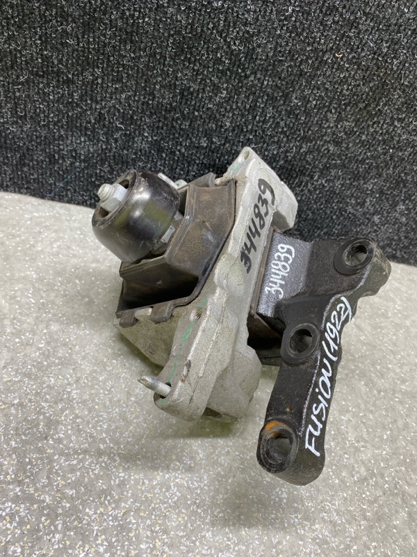 Подушка АКПП FORD FUSION 14- C20EDEF