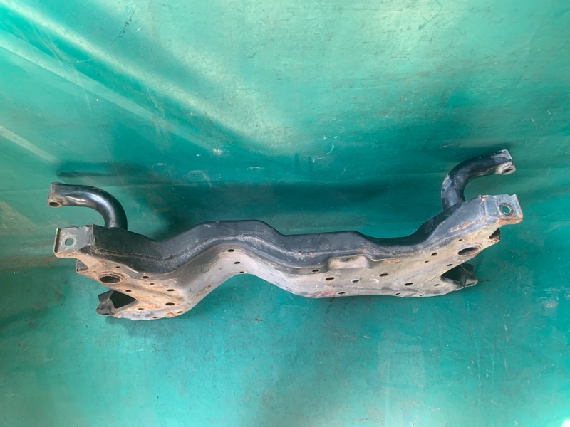 Балка передней подвески MITSUBISHI OUTLANDER XL 05-13 3.0 6B31