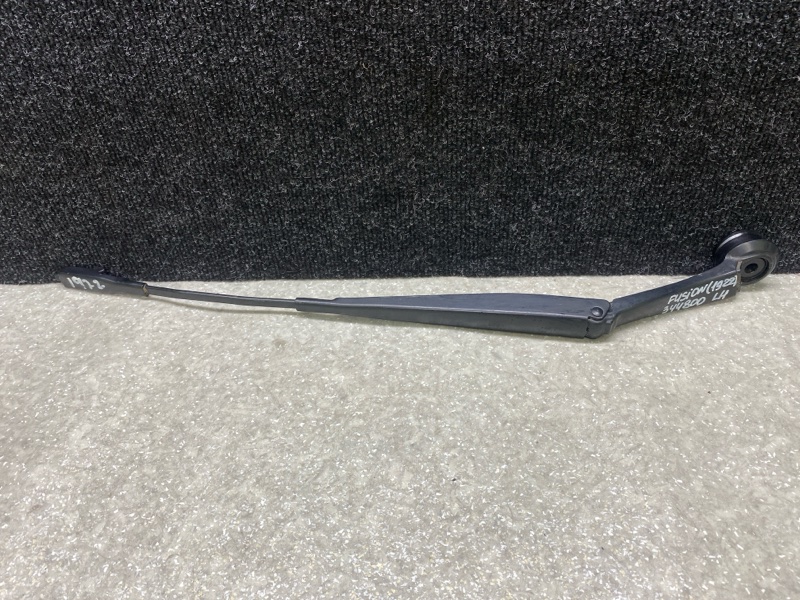 Поводок стеклоочистителя передний левый FORD FUSION 14- 2019 C20EDEF DS7Z-17527-A Б/У