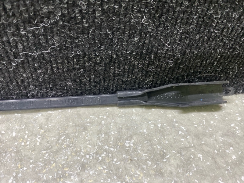 Поводок стеклоочистителя передний правый FUSION 14- 2019 C20EDEF