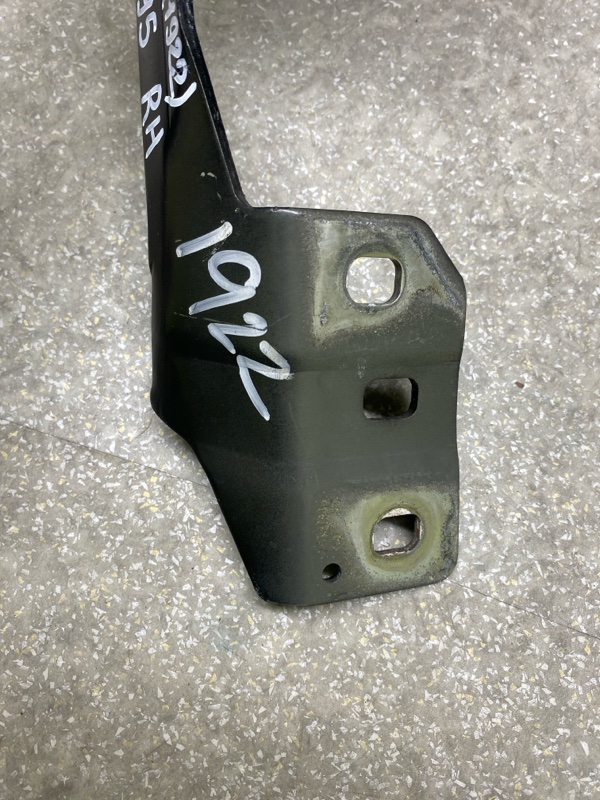 Петля капота правая FORD FUSION 14- C20EDEF Петля капота правая FORD FUSION 14- C20EDEF