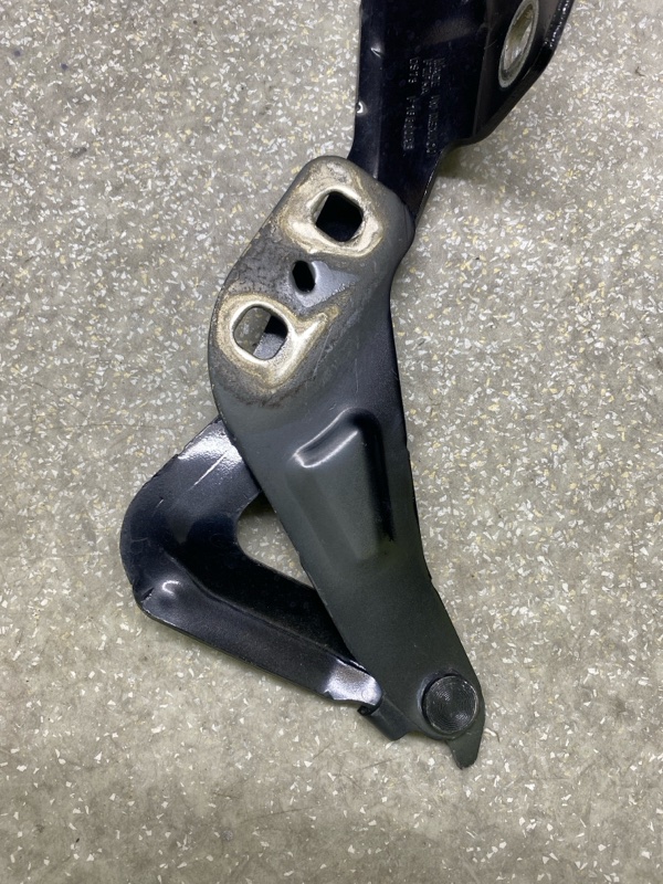 Петля капота правая FUSION 14- 2019 C20EDEF Петля капота правая FUSION 14- 2019 C20EDEF