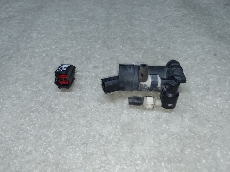 Насос омывателя стекла передний FORD FOCUS 10-18 C20HDTX 2.0L EcoBoost