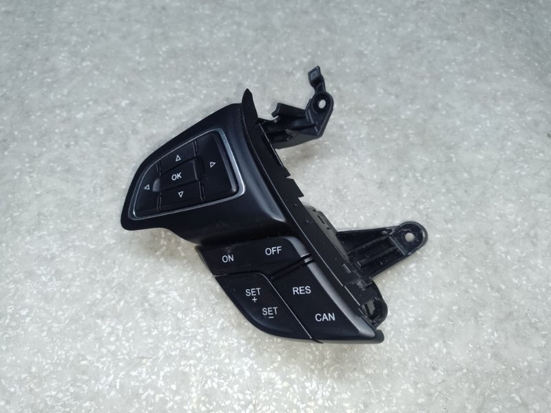 Кнопки на руль левые FORD FOCUS 10-18 2016 C20HDTX 2.0L EcoBoost F1EZ-9C888-D Б/У