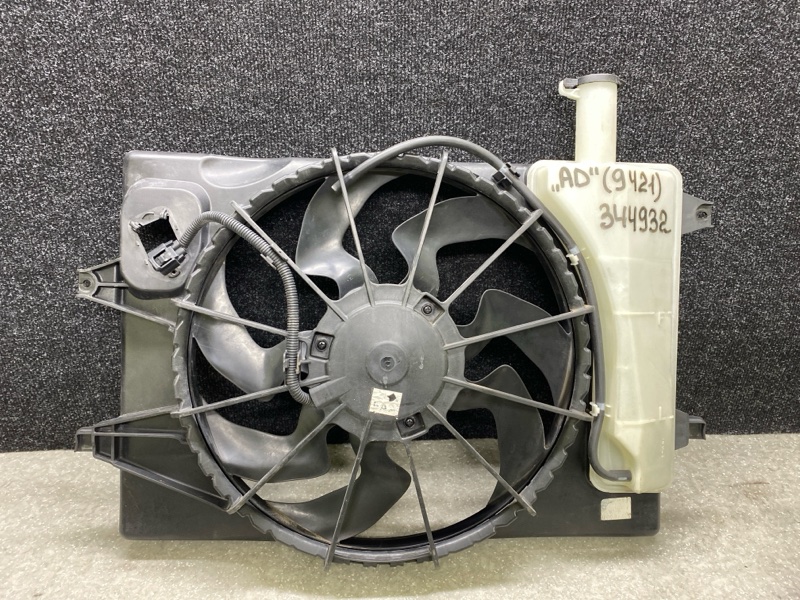 Диффузор вентилятора основного радиатора ELANTRA AD 16- 2017 2.0 G4NH