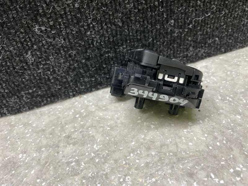 Кнопки на руль правые ELANTRA AD 16- 2017 2.0 G4NH