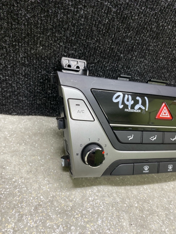 Блок управления печкой HYUNDAI ELANTRA AD 16- 2.0 G4NH