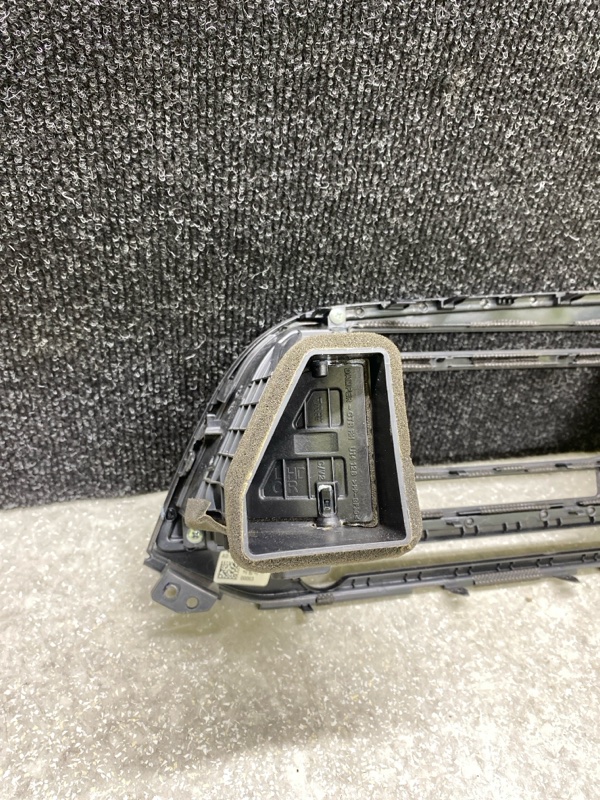 Накладка торпедо под магнитолу ELANTRA AD 16- 2017 2.0 G4NH