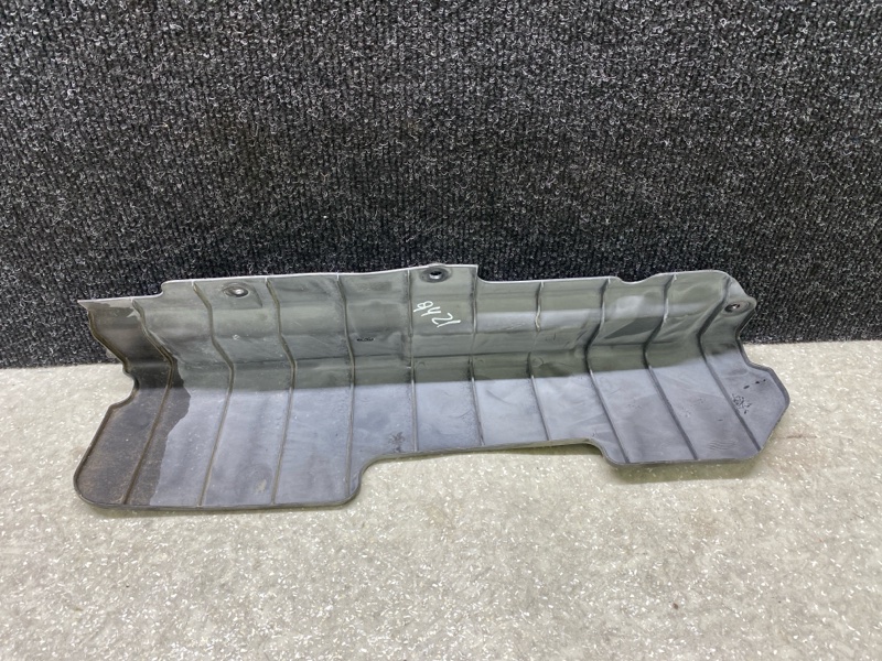 Дефлектор радиатора правый ELANTRA AD 16- 2017 2.0 G4NH