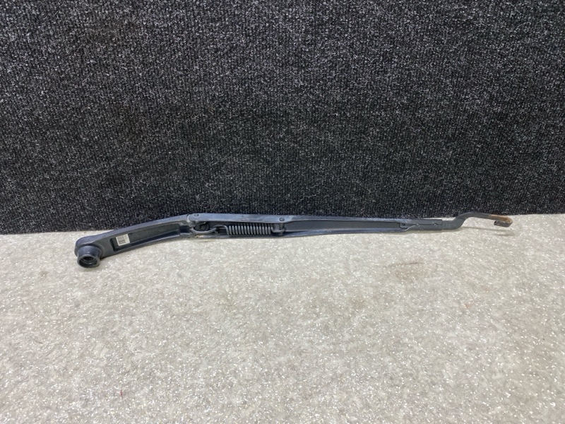 Поводок стеклоочистителя передний левый HYUNDAI ELANTRA AD 16- 2.0 G4NH