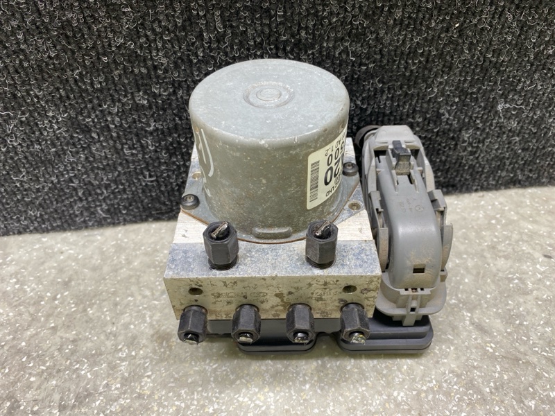 Блок ABS HYUNDAI ELANTRA AD 16- 2017 2.0 G4NH 58920-F2500 Б/У
