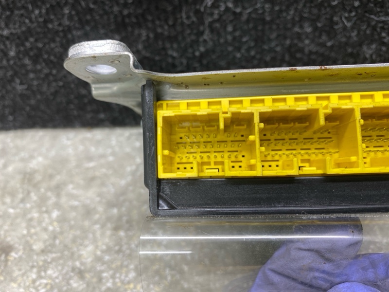 Блок управления AIRBAG MAZDA CX-5 (KF) 16-21 2.5L Блок управления AIRBAG MAZDA CX-5 (KF) 16-21 2.5L