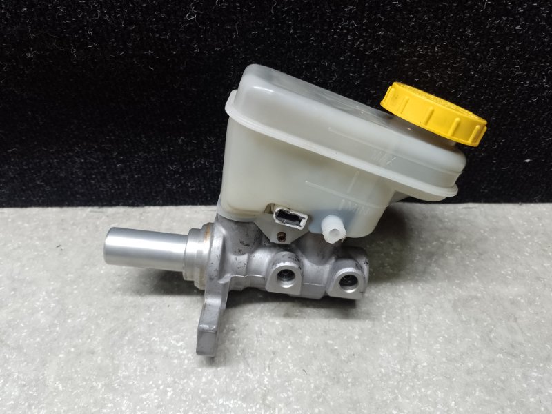 Главный тормозной цилиндр SUBARU FORESTER 12-19 2015 2.5 FB25B 26401FJ130 Б/У